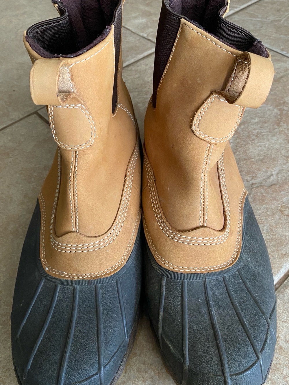 L.L.Bean Men's Storm Chaser Chelsea Boots 10.5 M Waterproof Gorpcore Duck Winter